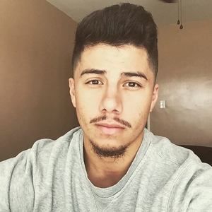 Meet your Posher, Cesar